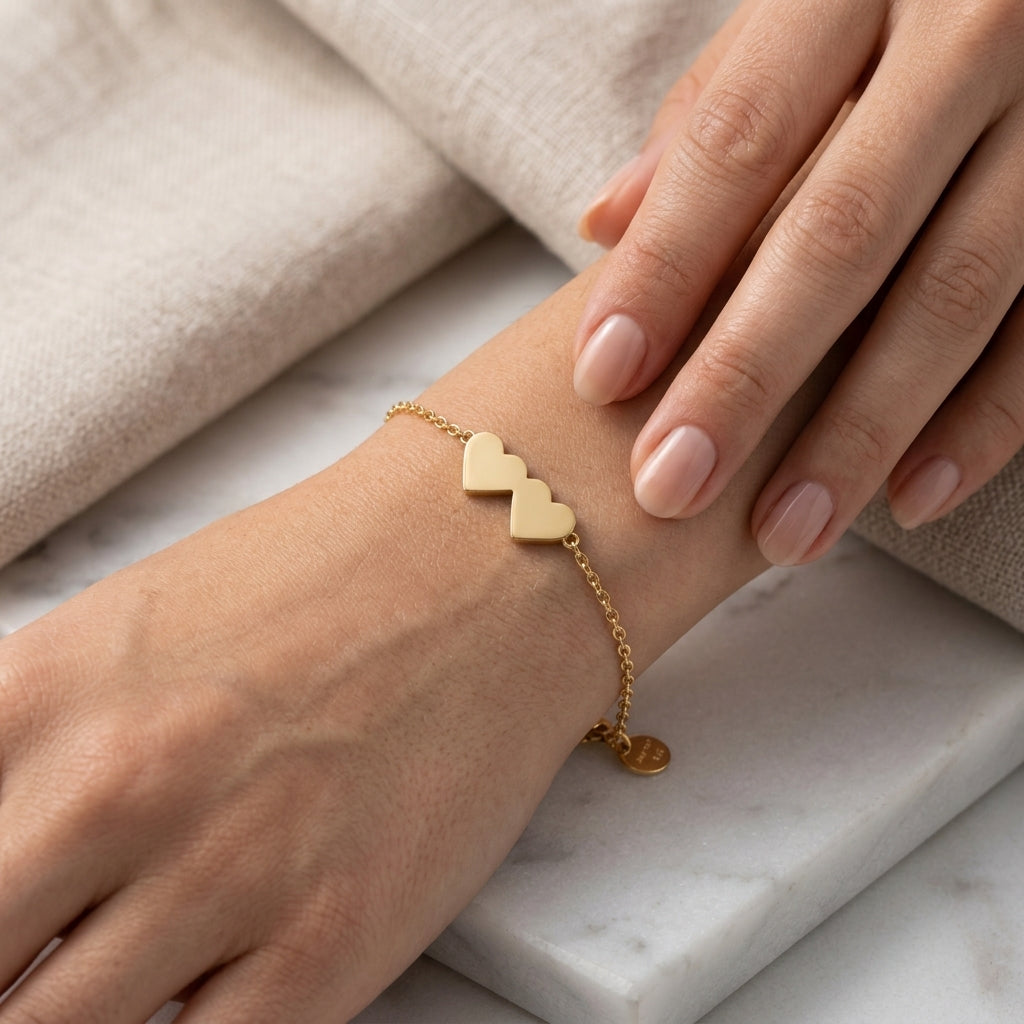 Pulsera de Corazones 💖 Acero Inoxidable – Elegante y Duradera